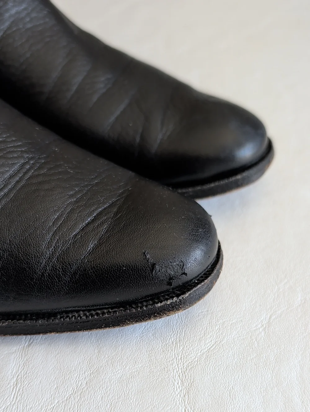 Gravati Neiman Marcus Black Leather Ankle Boots Side Zip Women's Size 5